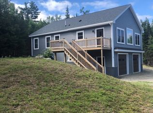 7 Hillside Ln, Surry, ME 04684
