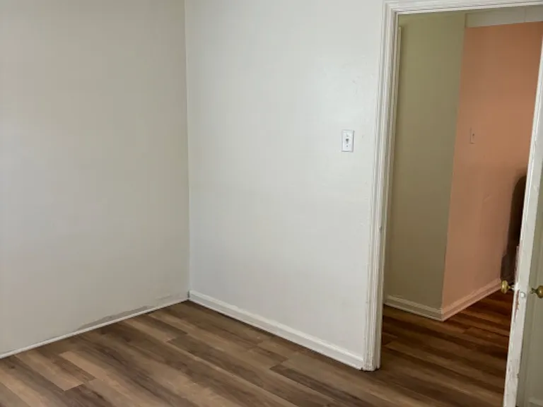 Unit Photo