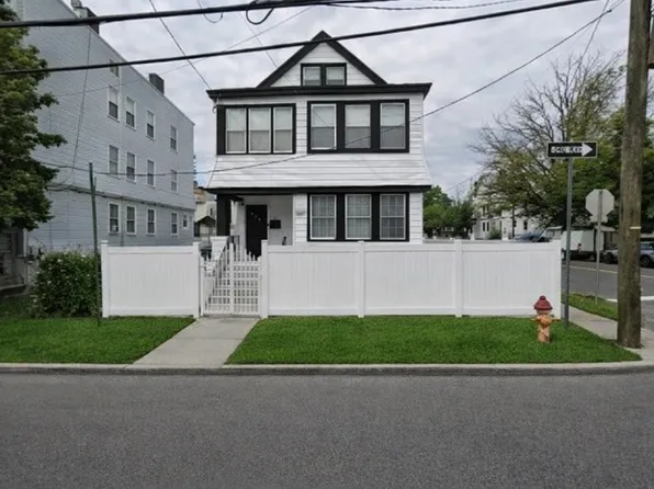 913 S 19th St, Newark, NJ 07108