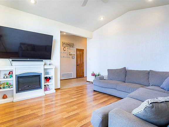 5th image of 7547 E 25th Pl