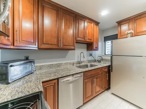 1055 N Capitol Ave APT 169, San Jose, CA 95133