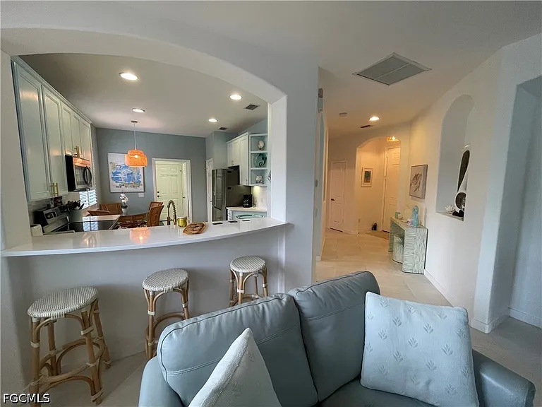 10640 Camarelle Cir — Photo 7