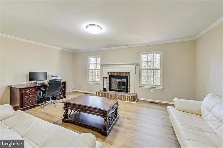 6415 Old Scotts Ct — Photo 5