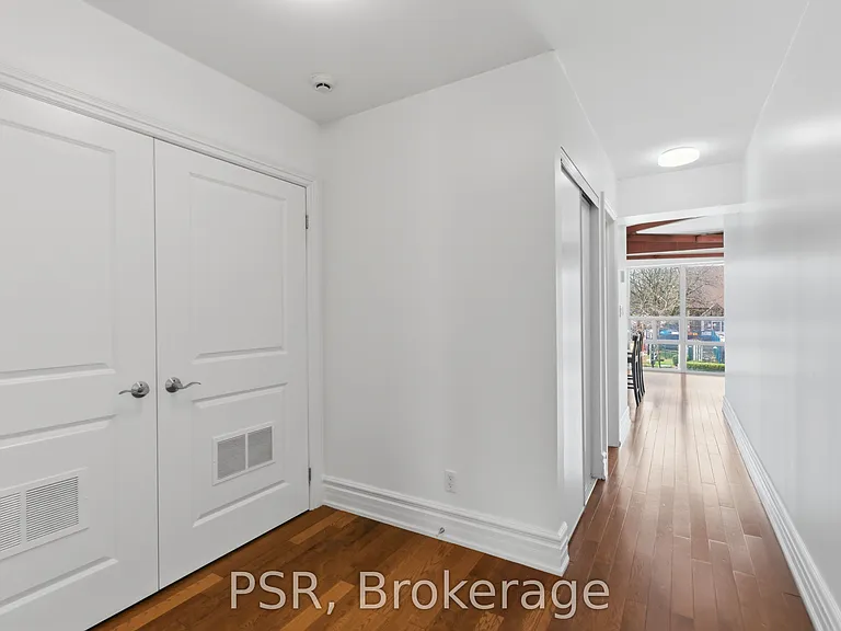 2541 Yonge St #1 — Photo 5