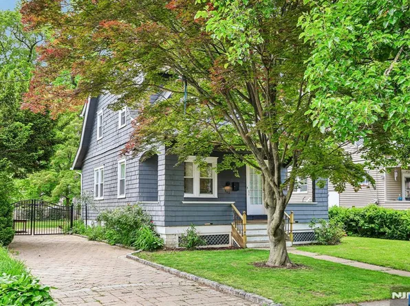 163 Poplar Ave, Hackensack, NJ 07601