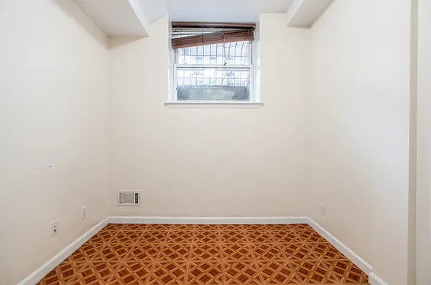 Rented by Key City Capital Inc | media 17