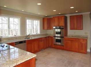 76 Country Way, Bridgewater, CT 06752