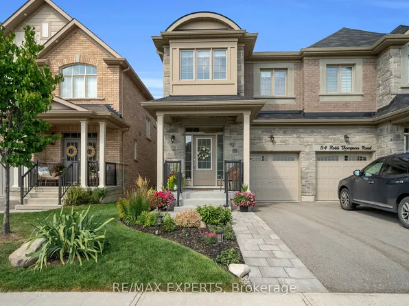 92 Robb Thompson Rd, East Gwillimbury, ON L0G 1M0