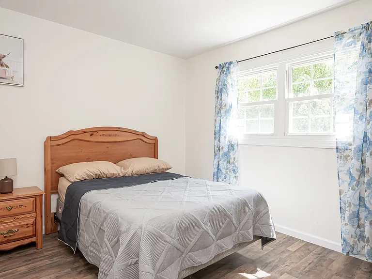 5 Beaver Brook Dr — Photo 13