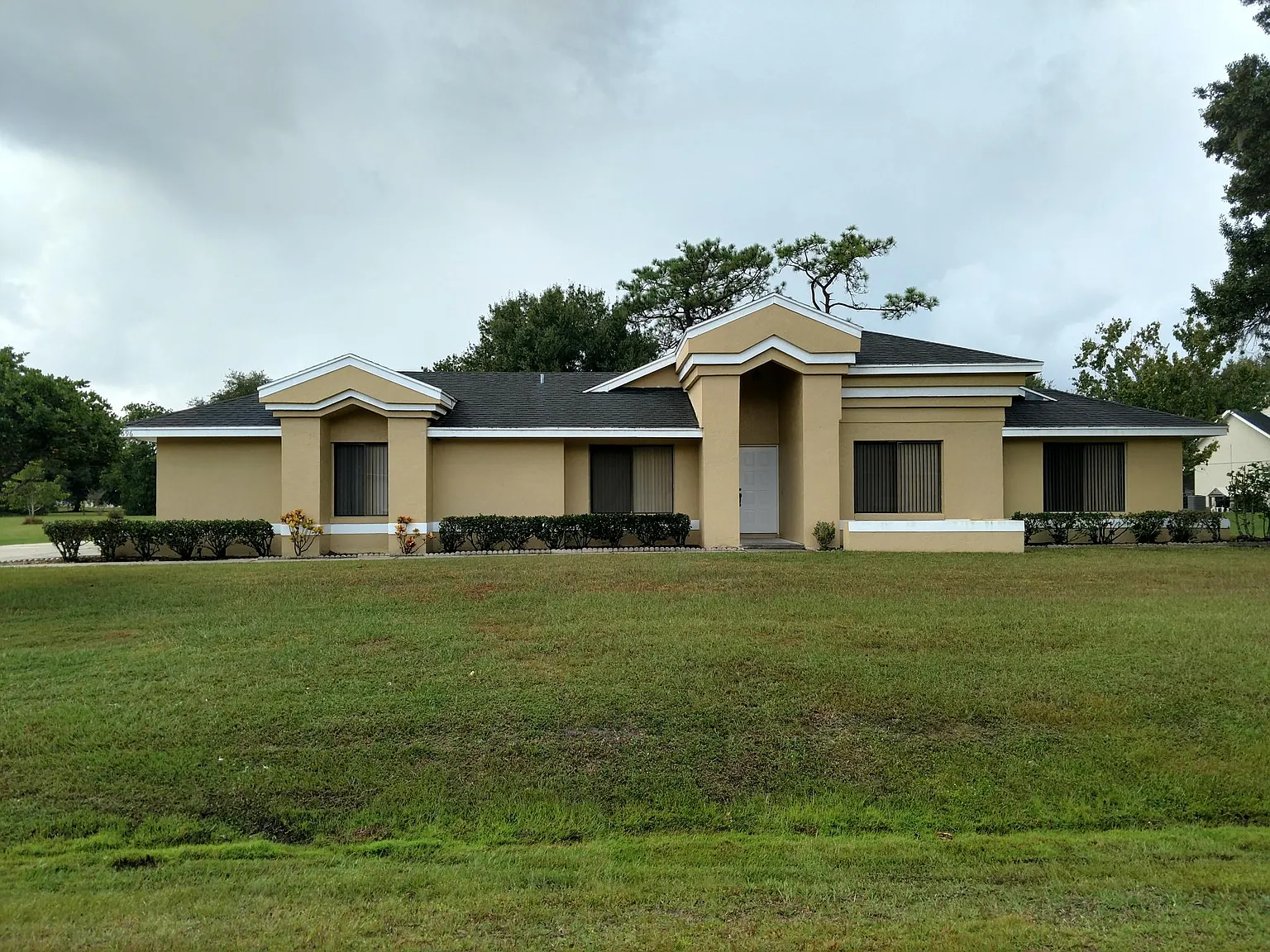 3 bed, 1485 sqft, $2,600 — Photo 1