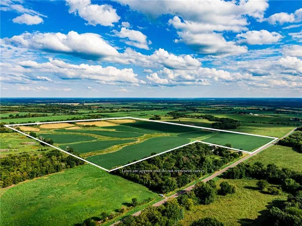 4689 State Highway 7, Mound City, KS 66056