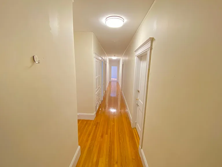 19 Hamilton Rd — Photo 7