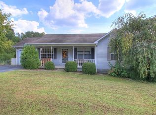 507 Hopkins Cemetery Rd, Lily, KY 40740