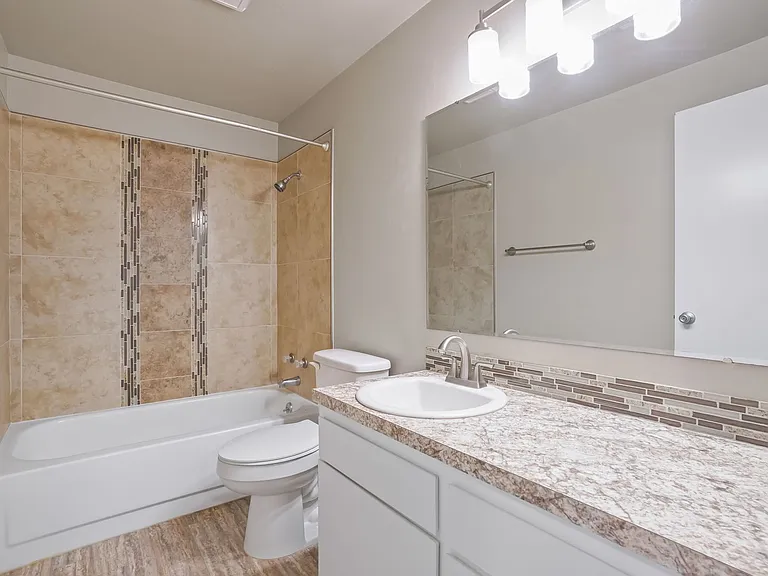 973 E Congress St #1 — Photo 11