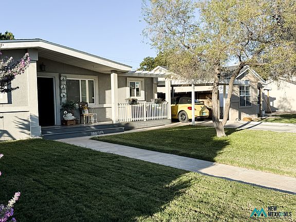 3rd image of 816 W Mann Ave