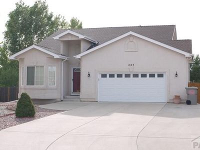425 S Boros Dr, Pueblo West, CO, 81007