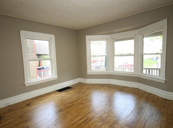 5th image of 3 Fuller Ave SE