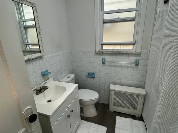 76 West 45th Street image 7 of 10