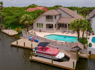 2311 Harbor Dr, Rockport, TX 78382