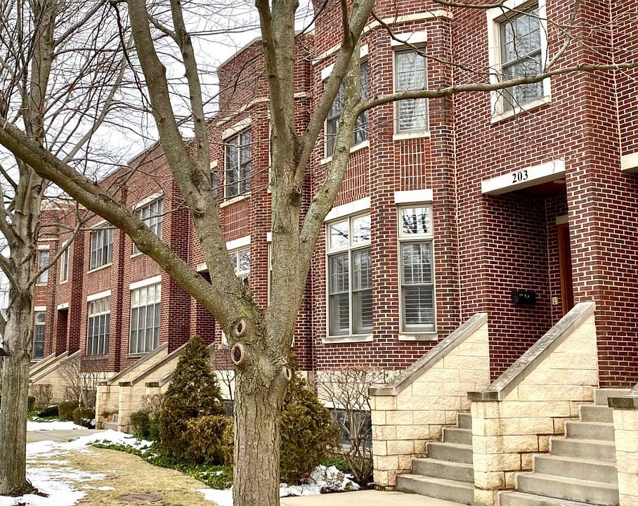 1st image of 203 S Evergreen Ave