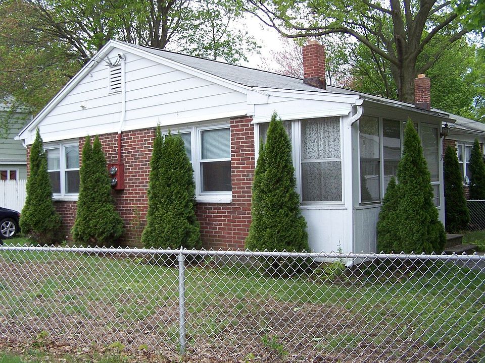 1st image of 37 Bullard Ct
