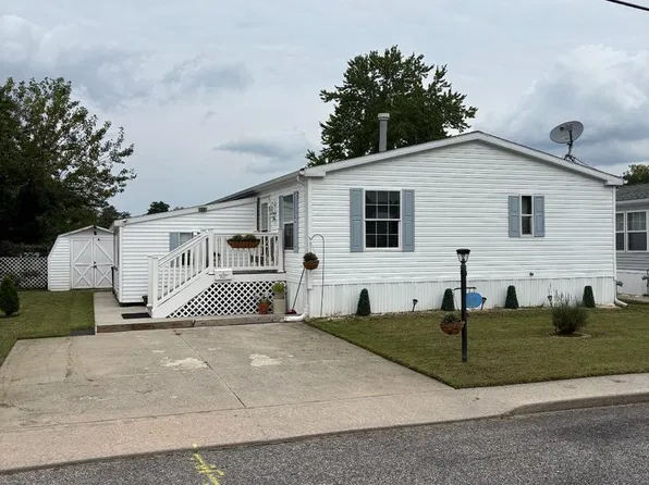 12 Roosevelt Dr, Millville, NJ 08332