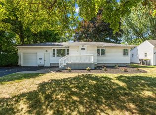 19 Hill Dr, Rochester, NY 14626