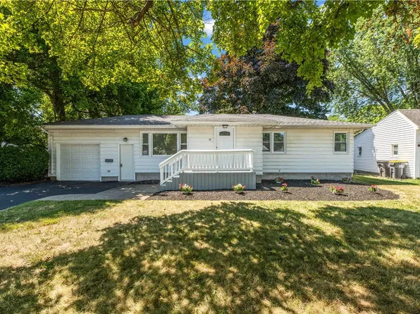 19 Hill Dr, Rochester, NY 14626