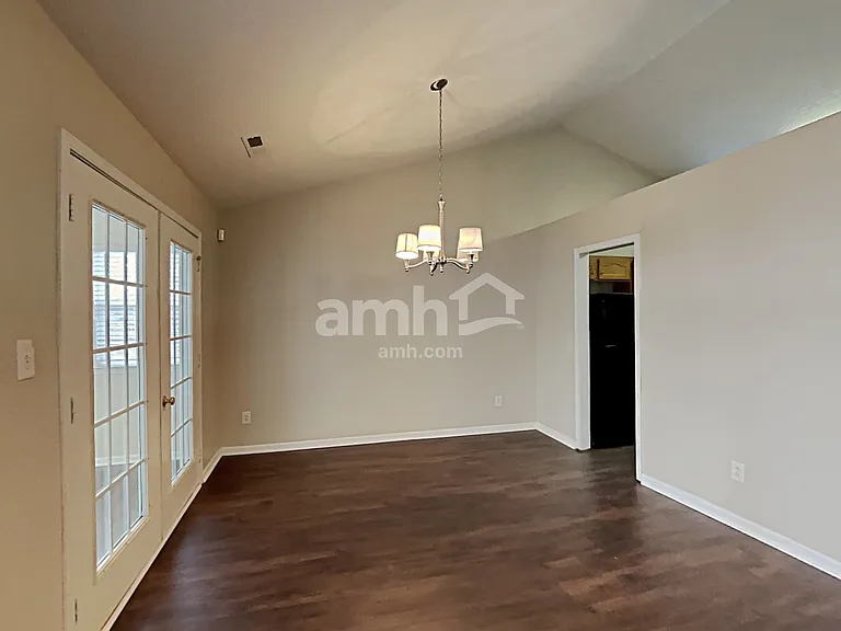 2922 Cripple Creek Ct — Photo 4