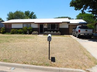 808 W 7th St, Muleshoe, TX 79347