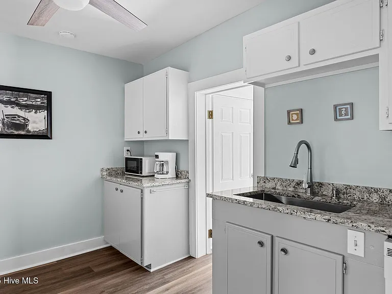 1406 Evans St #B — Photo 16