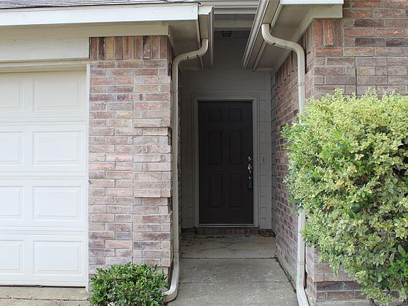 3rd image of 4706 Ashbury Ln