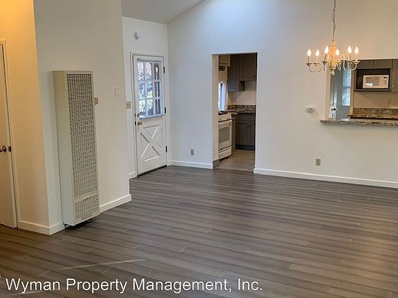 3rd image of 1620 G St
