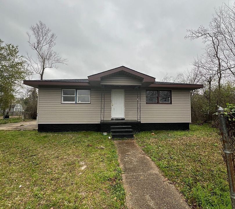 1st image of 1628 Bryant Ct