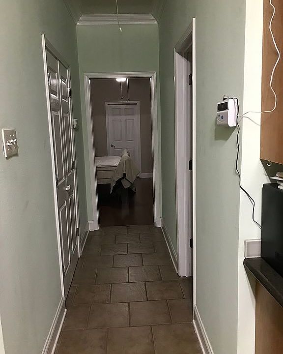 2nd image of 611 Avenue B