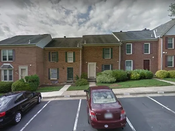 10605 Railroad Ct, Fairfax, VA 22030