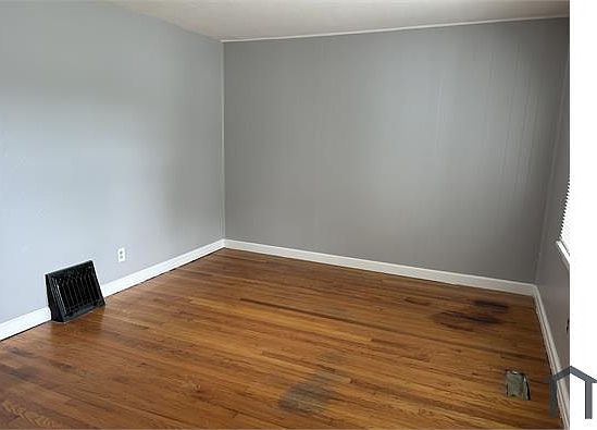 4th image of 576 Cosie Dr