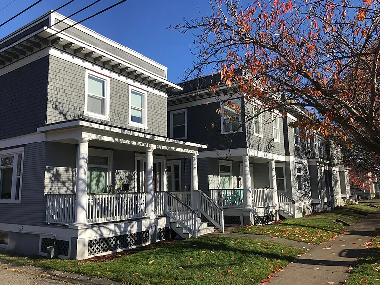 1407 S 9th St — Photo 2