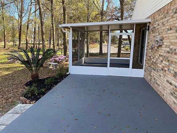 5th image of 3000 Oak Pointe Dr