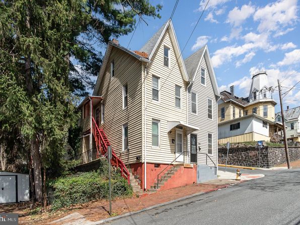 117 Walnut St, Steelton, PA 17113