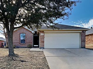 1205 Sweetwater Dr, Burleson, TX 76028