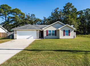 925 Pineland Ave, Hinesville, GA 31313