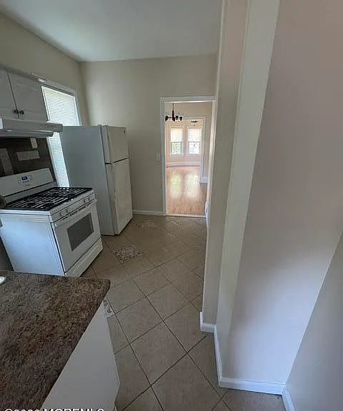 608 Emory St #2 — Photo 8