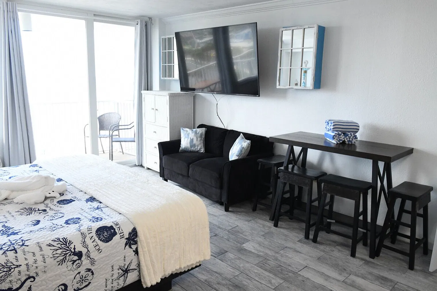 Studio, 1.0 bath, $4,043 — Photo 4