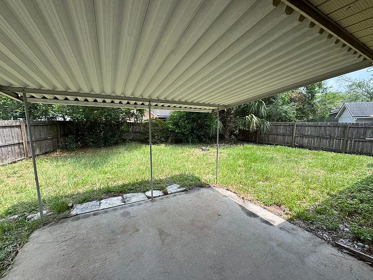 8055 Creedmoor Dr — Photo 11