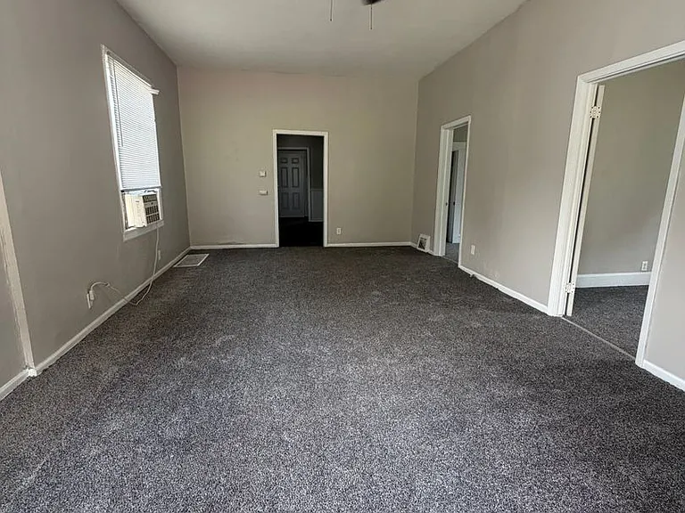 513 E Colorado Ave — Photo 3