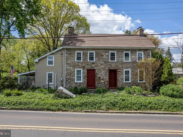 1060 Davisville Rd, Warminster, PA 18974