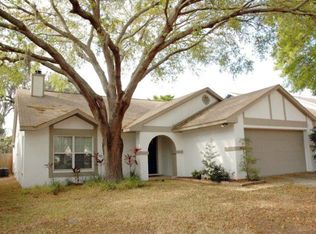 1430 High Knoll Dr, Brandon, FL 33511