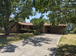 6755 Chaparral Dr, Lithonia, GA 30038