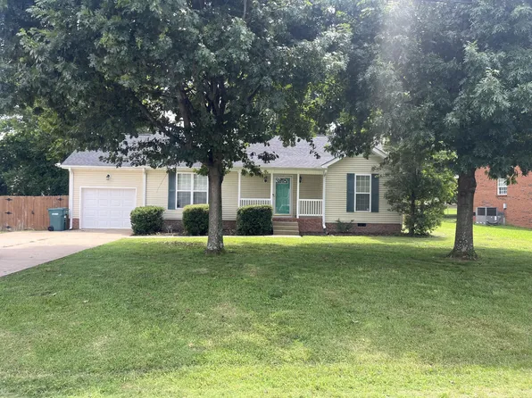 218 Stroud Dr, Lebanon, TN 37087